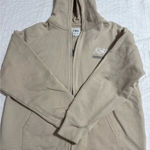 Zara Men's Light Tan Zip-Up Hoodie